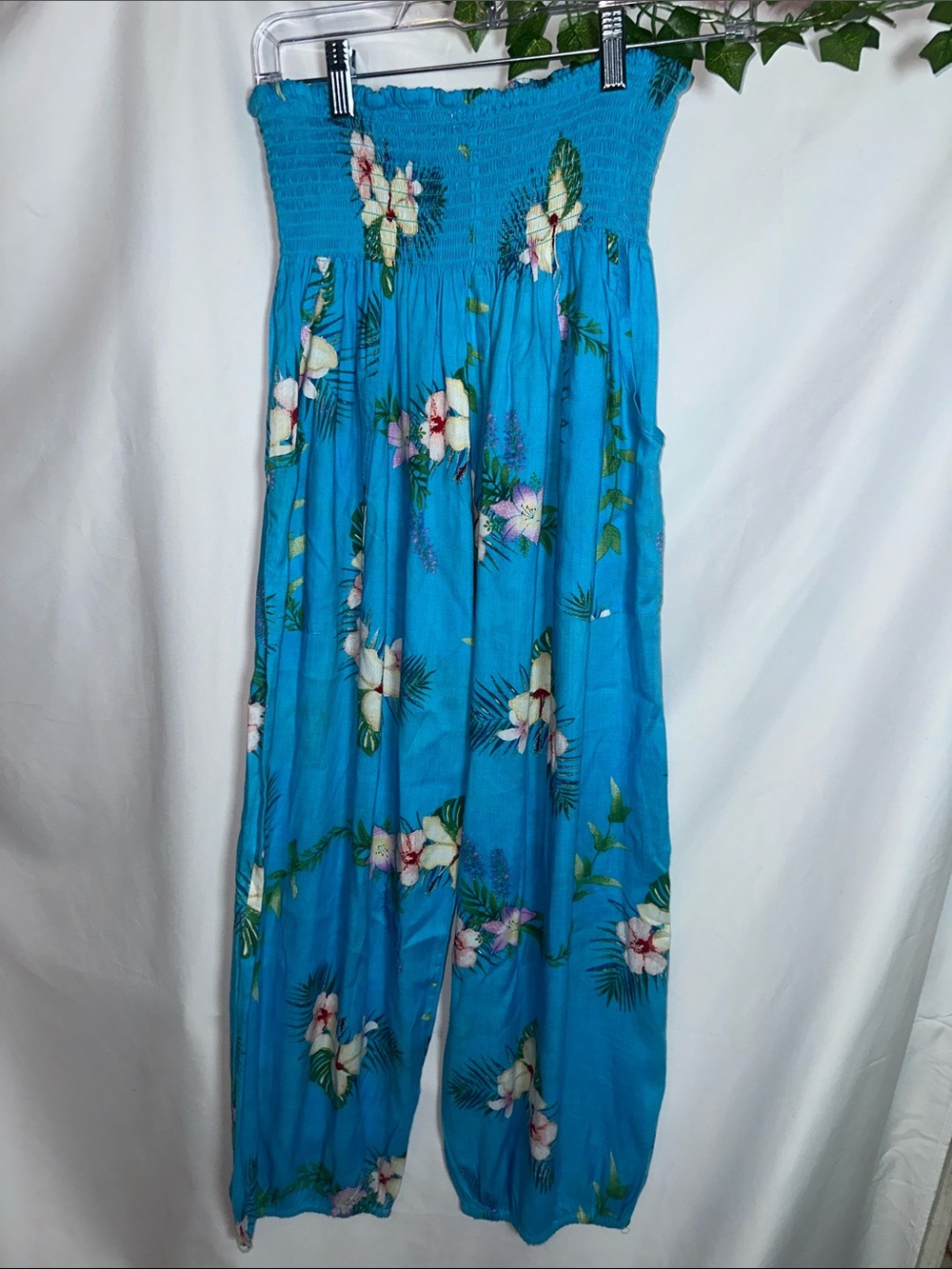 Henna Smocked Blue Floral pants
